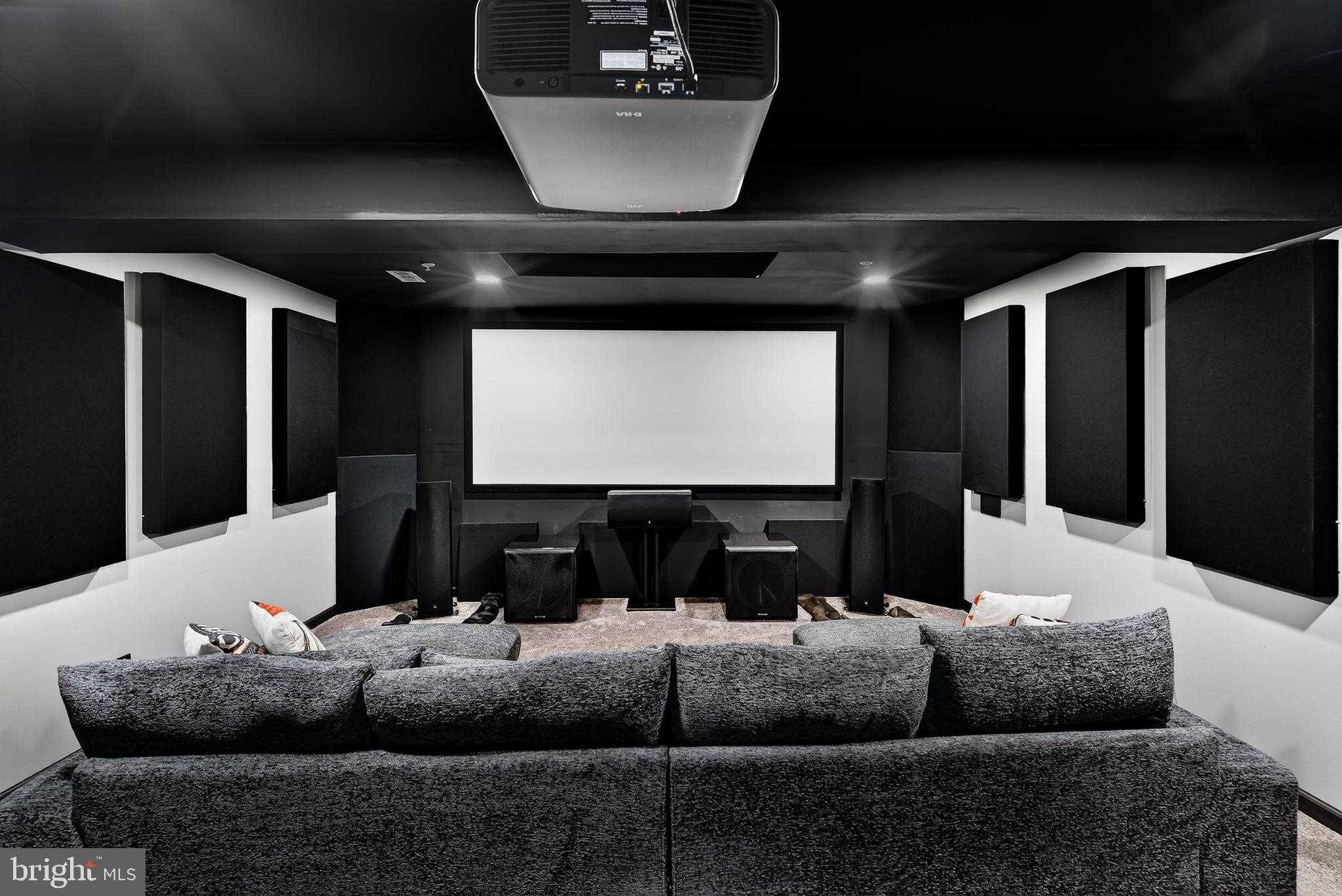 2227 Argonne Dr photo 4