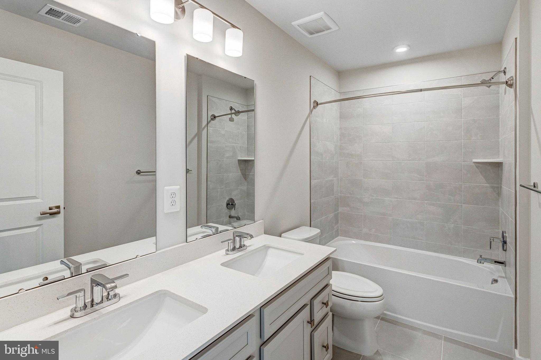 206 Jaffa CT photo 32