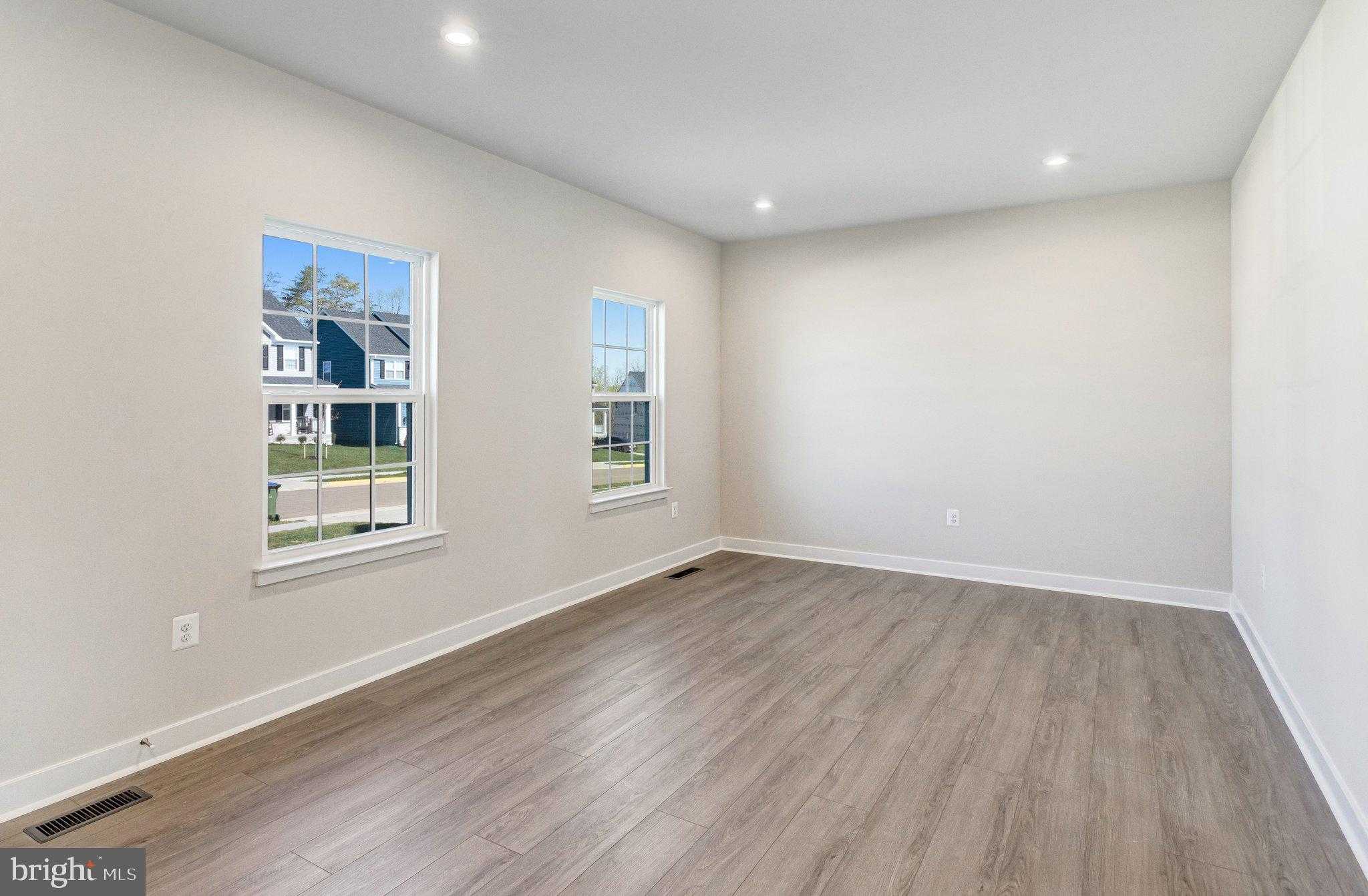 206 Jaffa CT photo 6