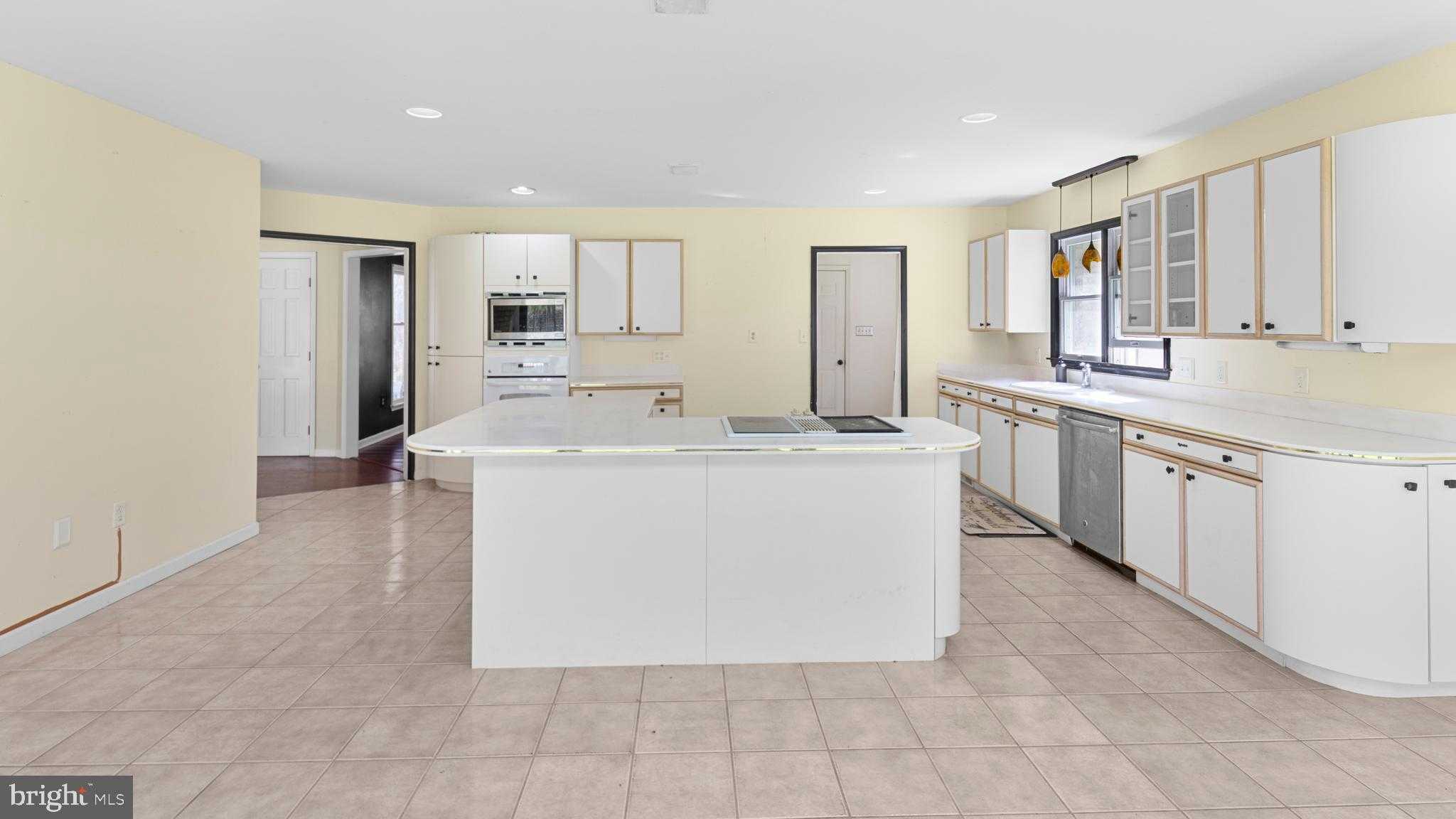 6728 Manadier Rd photo 11