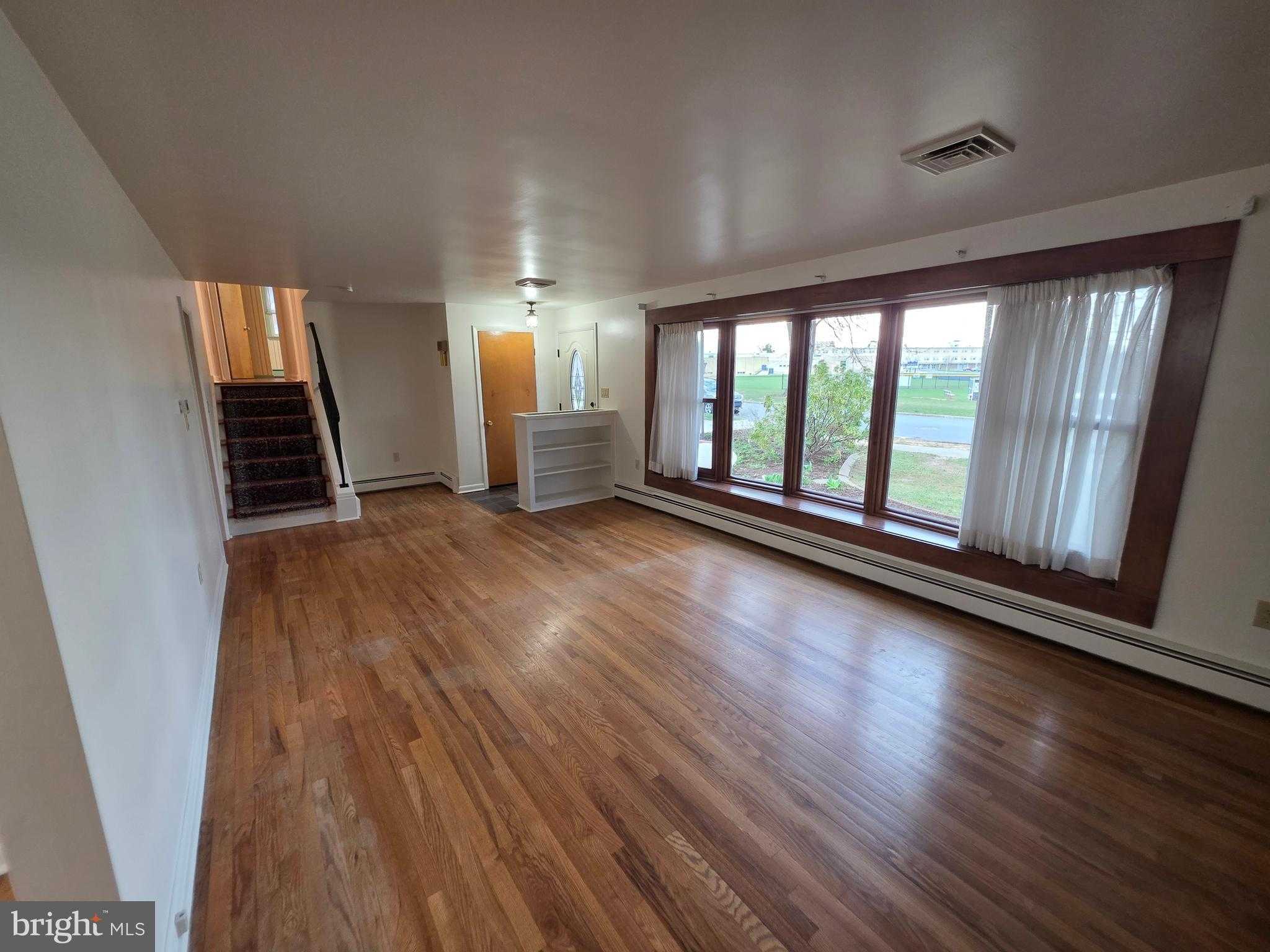 11 W Shore Dr photo 6