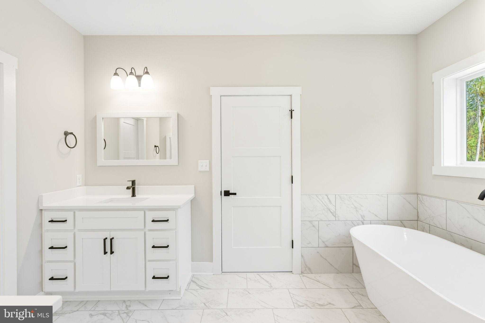 Jefferson St photo 25