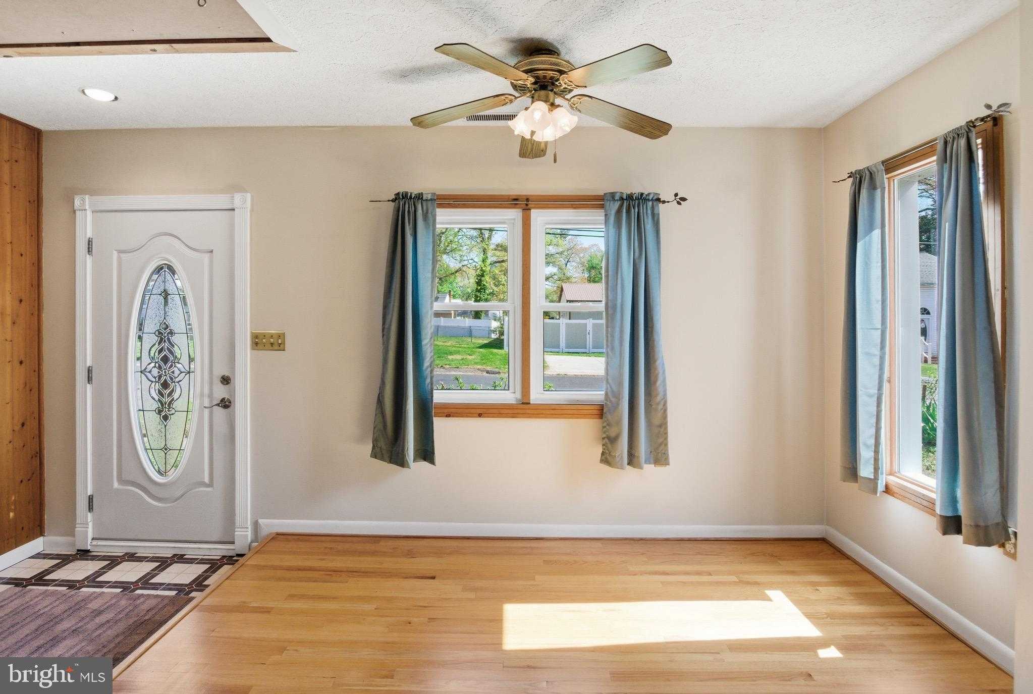 708 213th St photo 6