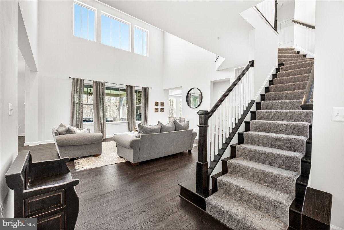 3633 Moline CT photo 14