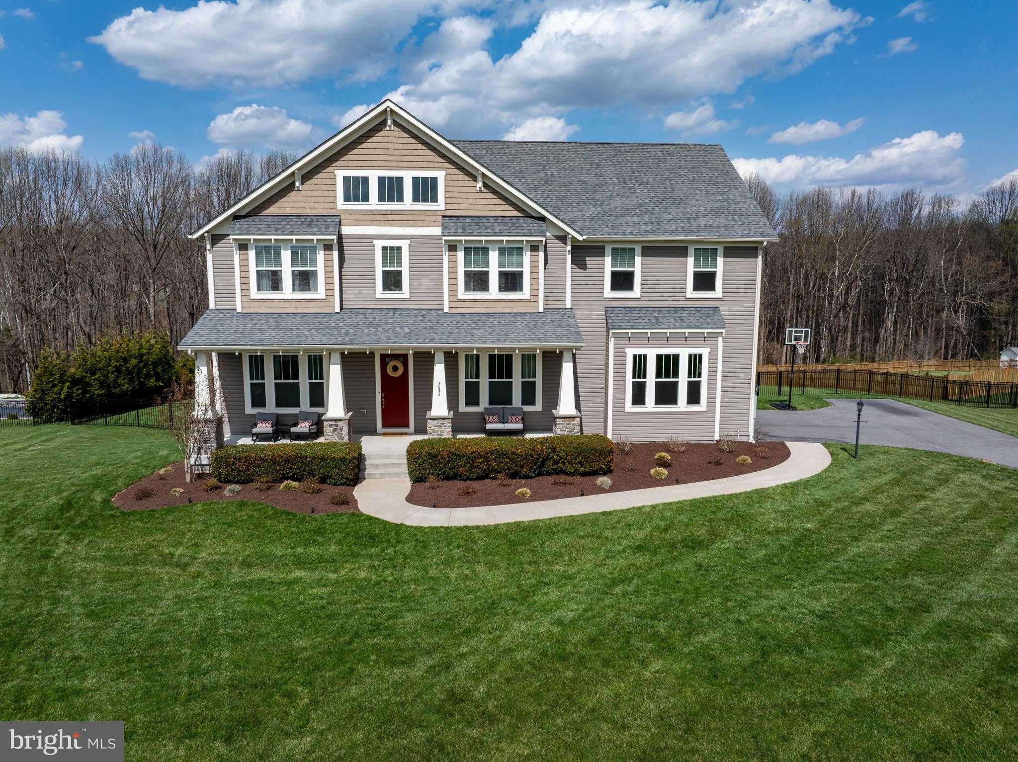 3633 Moline CT photo 3