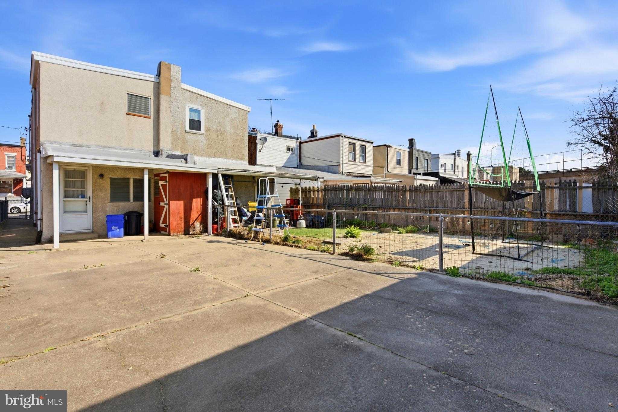 4625 E Stiles St photo 23