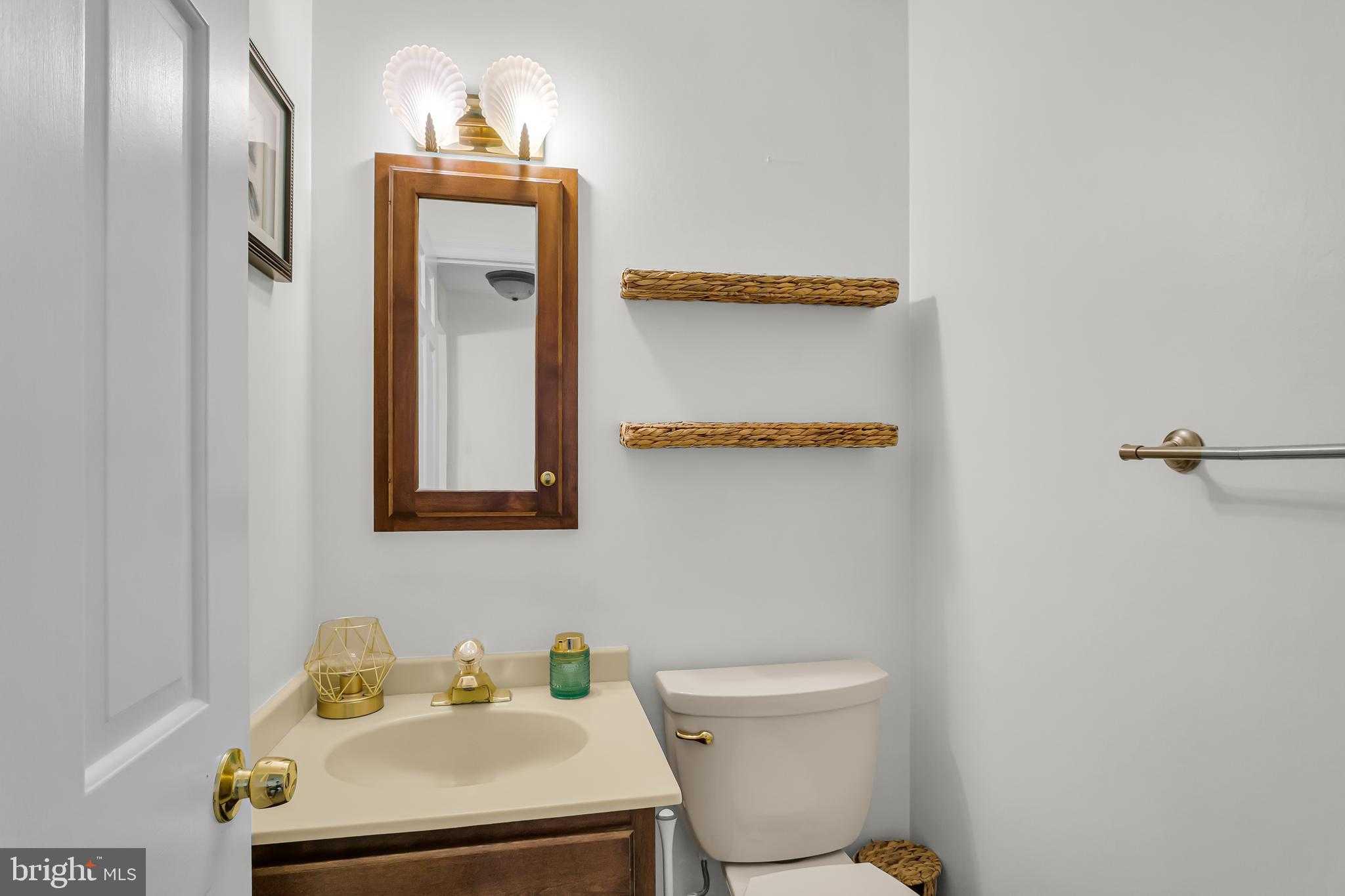 932 Shiremont Dr photo 10