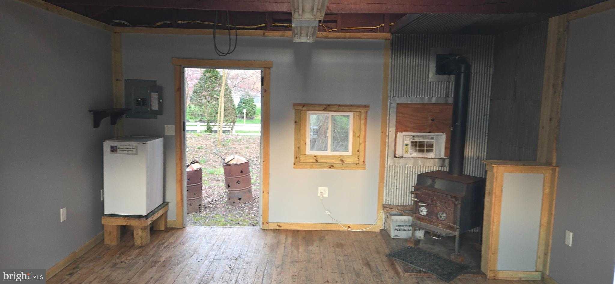 1920 Chapel Rd photo 13