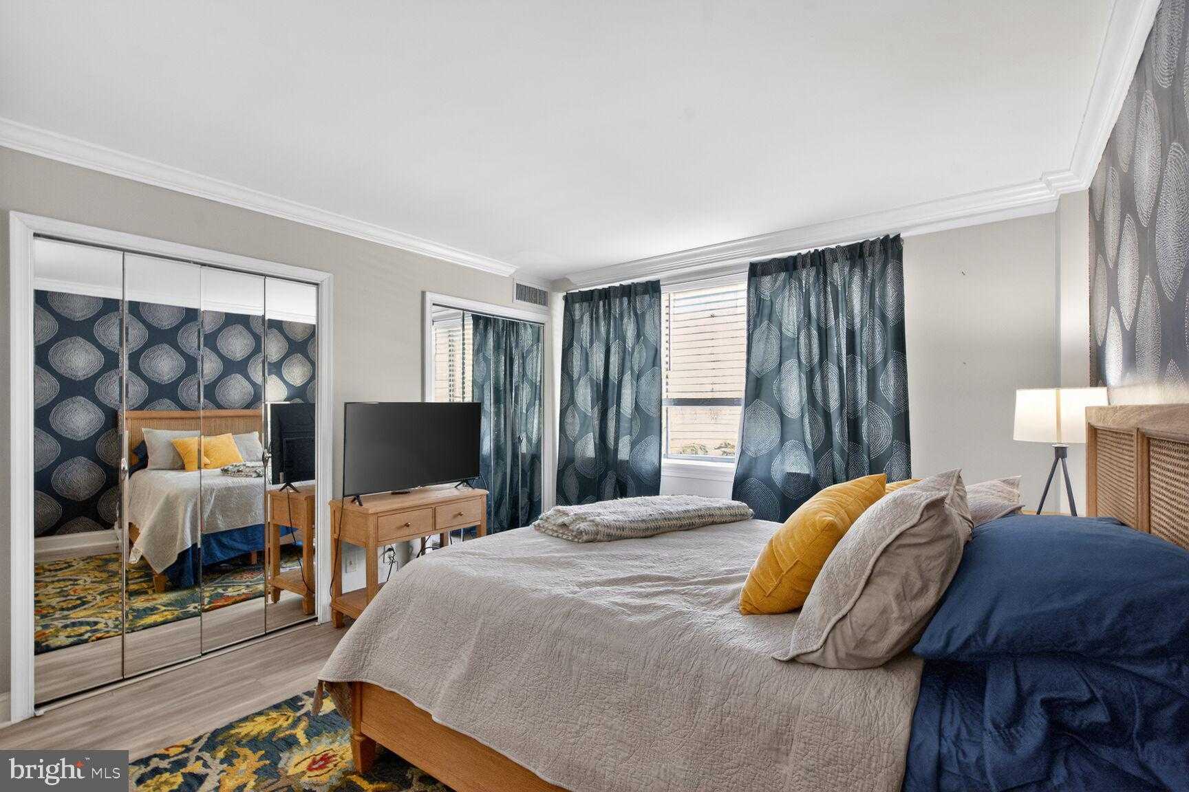 4977 Battery Ln # 1-119 photo 11