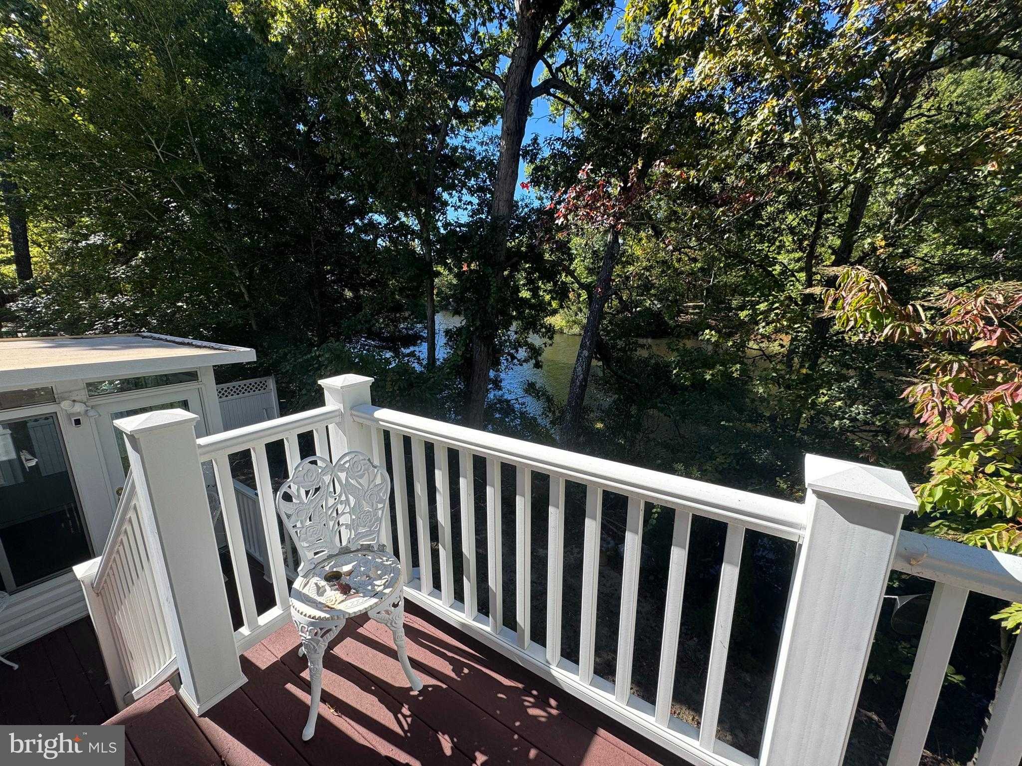 223 Southlake Pl photo 14