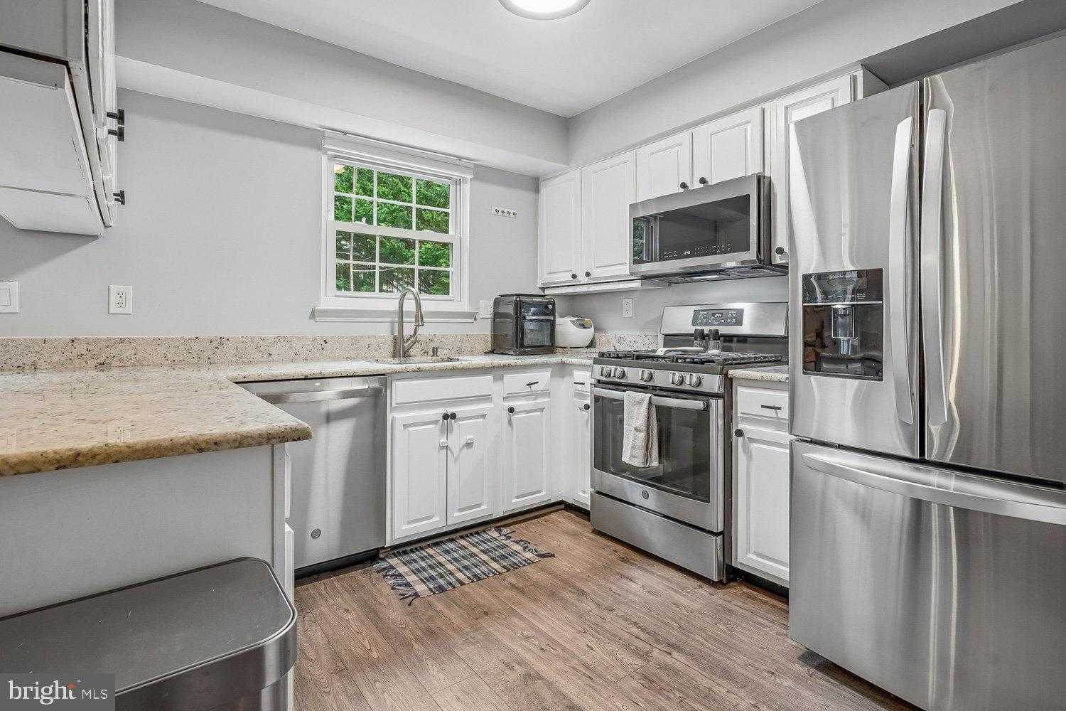 7309 Rhondda Dr photo 16