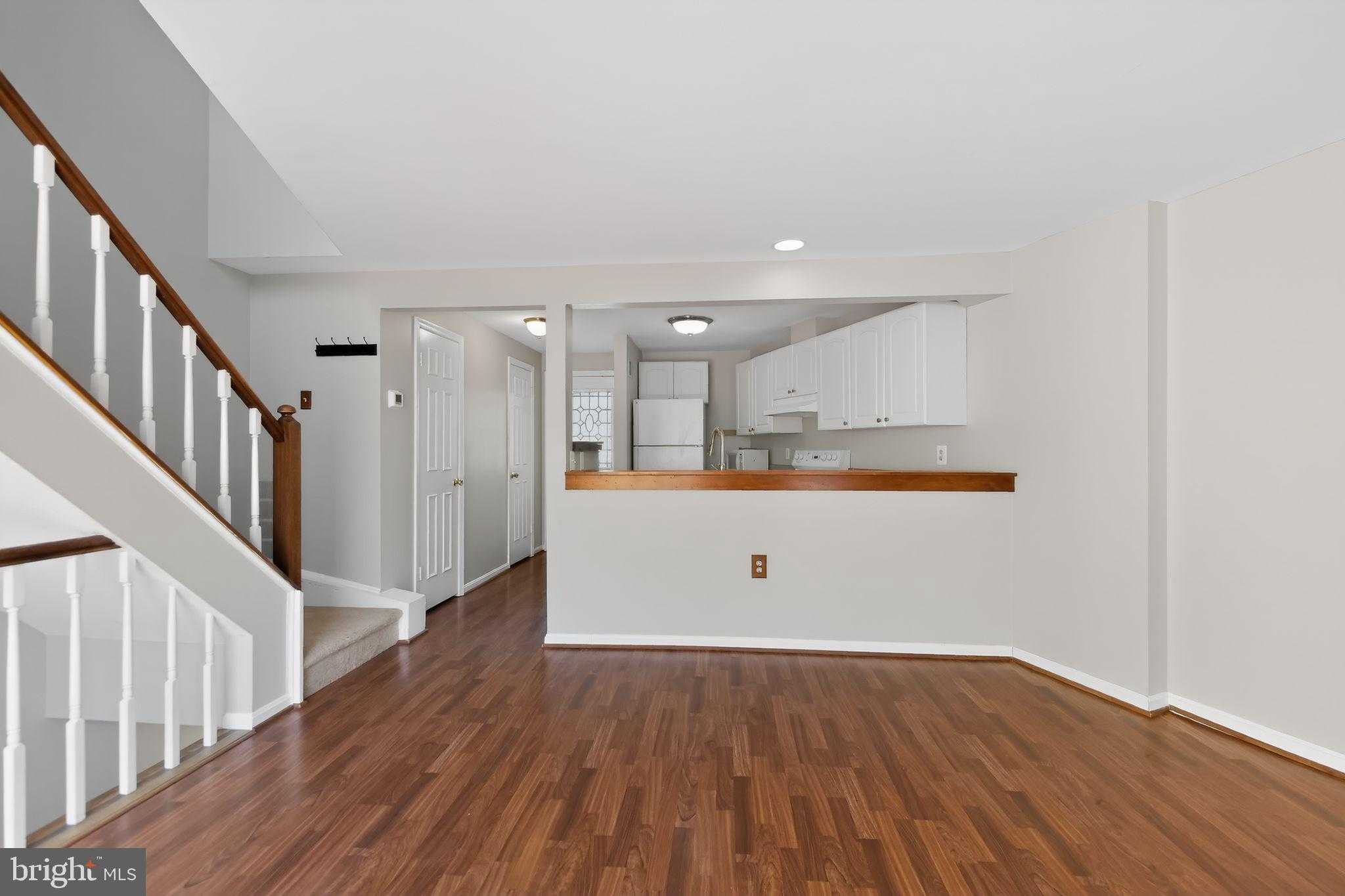 11186 Silentwood Ln photo 8