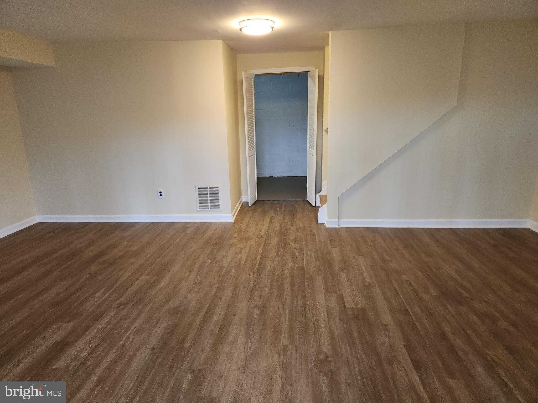 5422 Long Boat CT photo 43