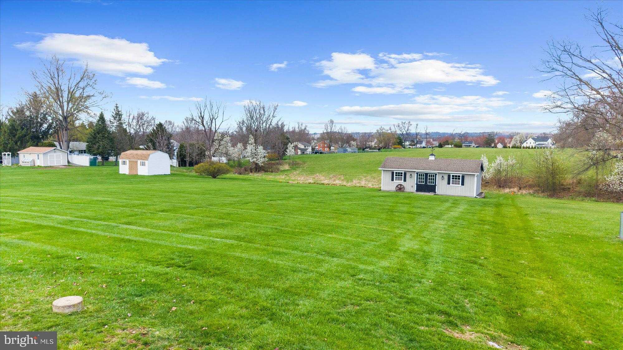 2323 Colonial Dr photo 39