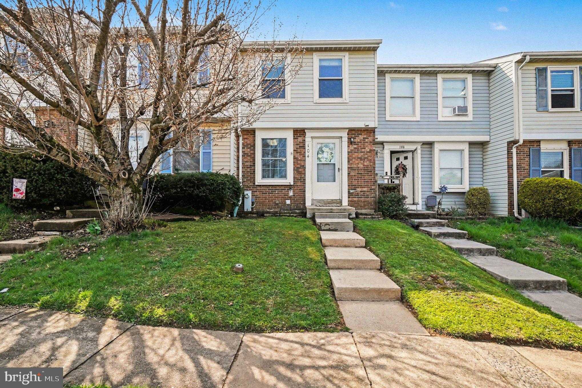 104 Long Meadow CT photo 2