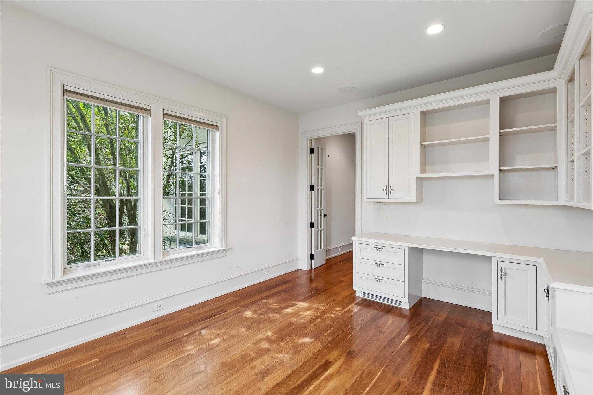 909 N Penn Oak Rd photo 14