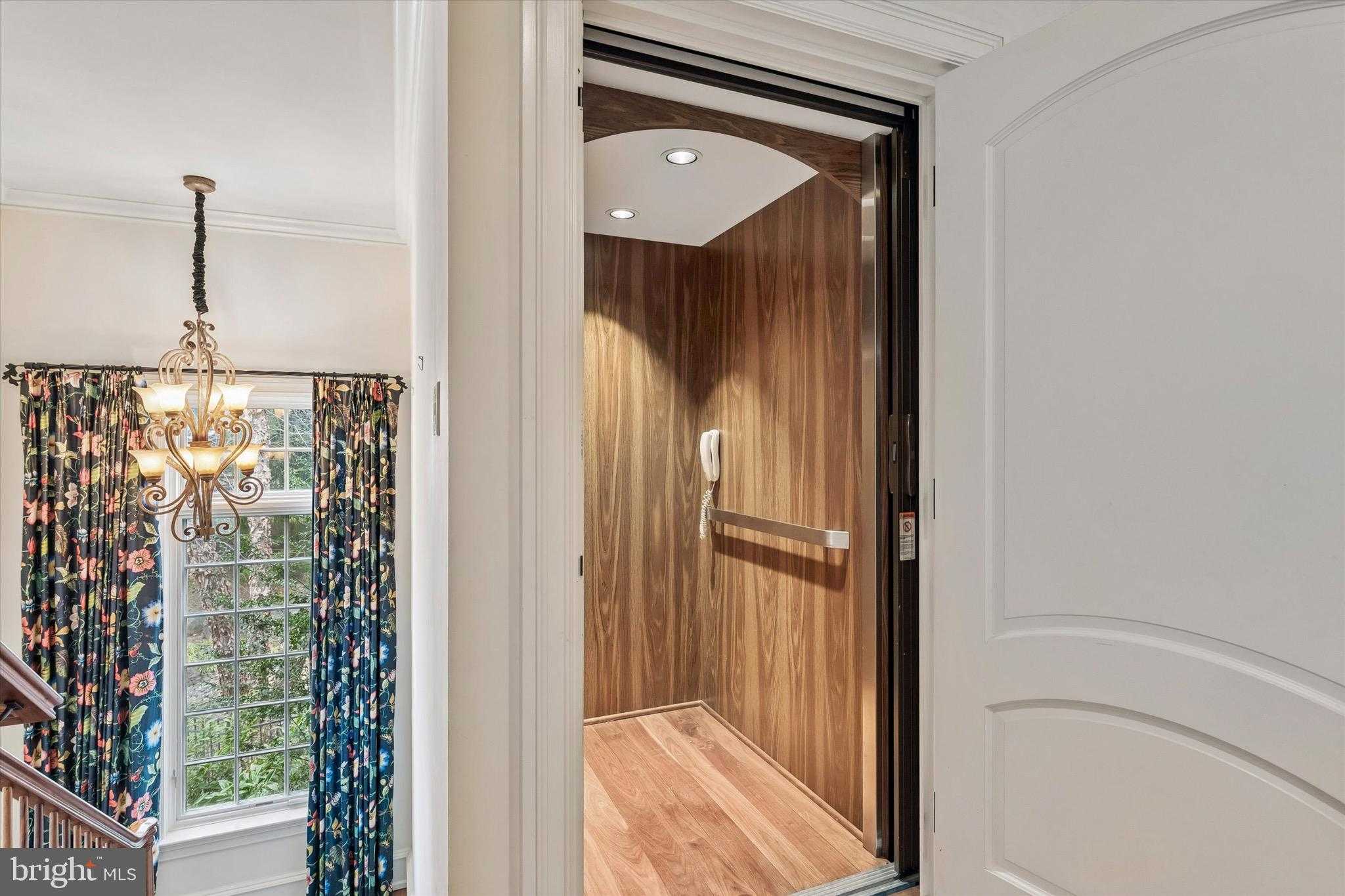 909 N Penn Oak Rd photo 35