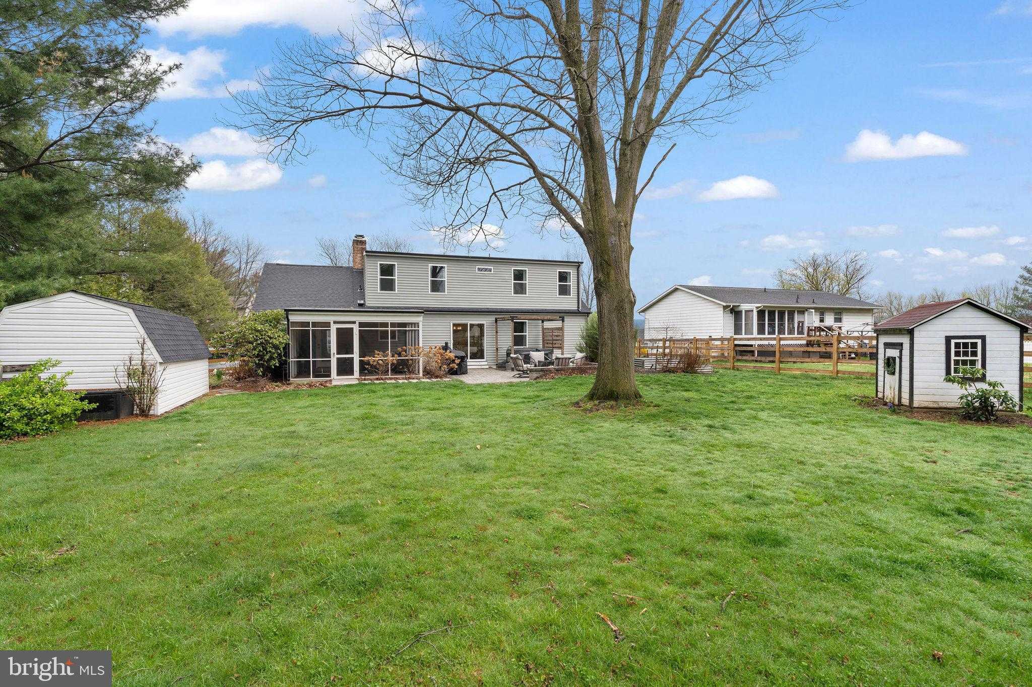 573 Marshall Dr photo 41