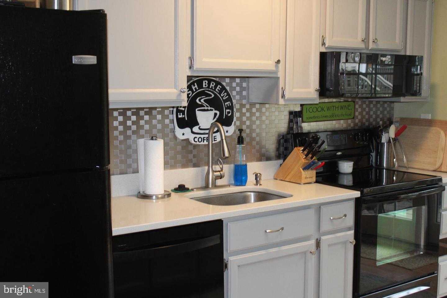 4506 Adams CT photo 12