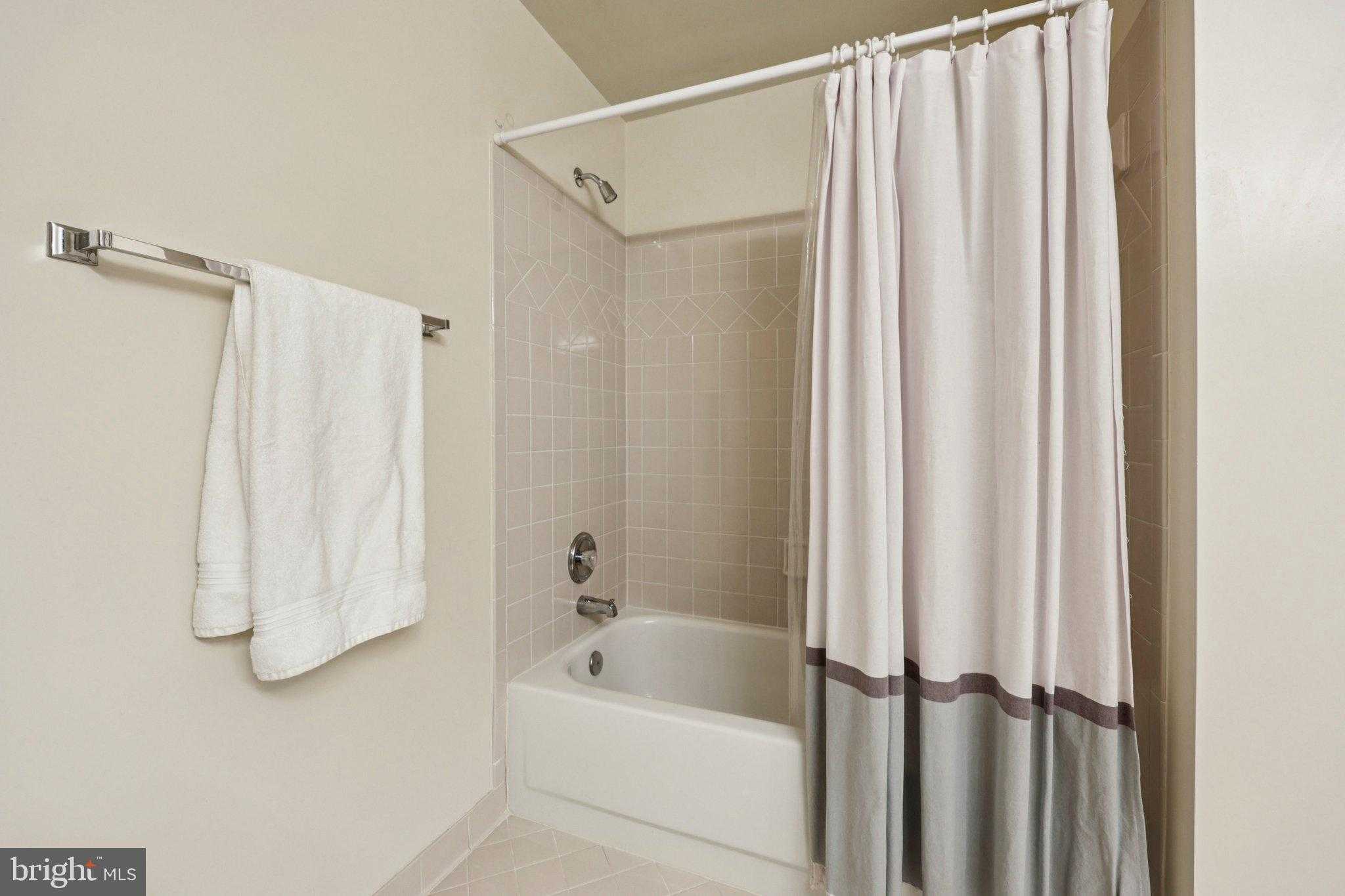 7902 Greenebrook CT photo 58