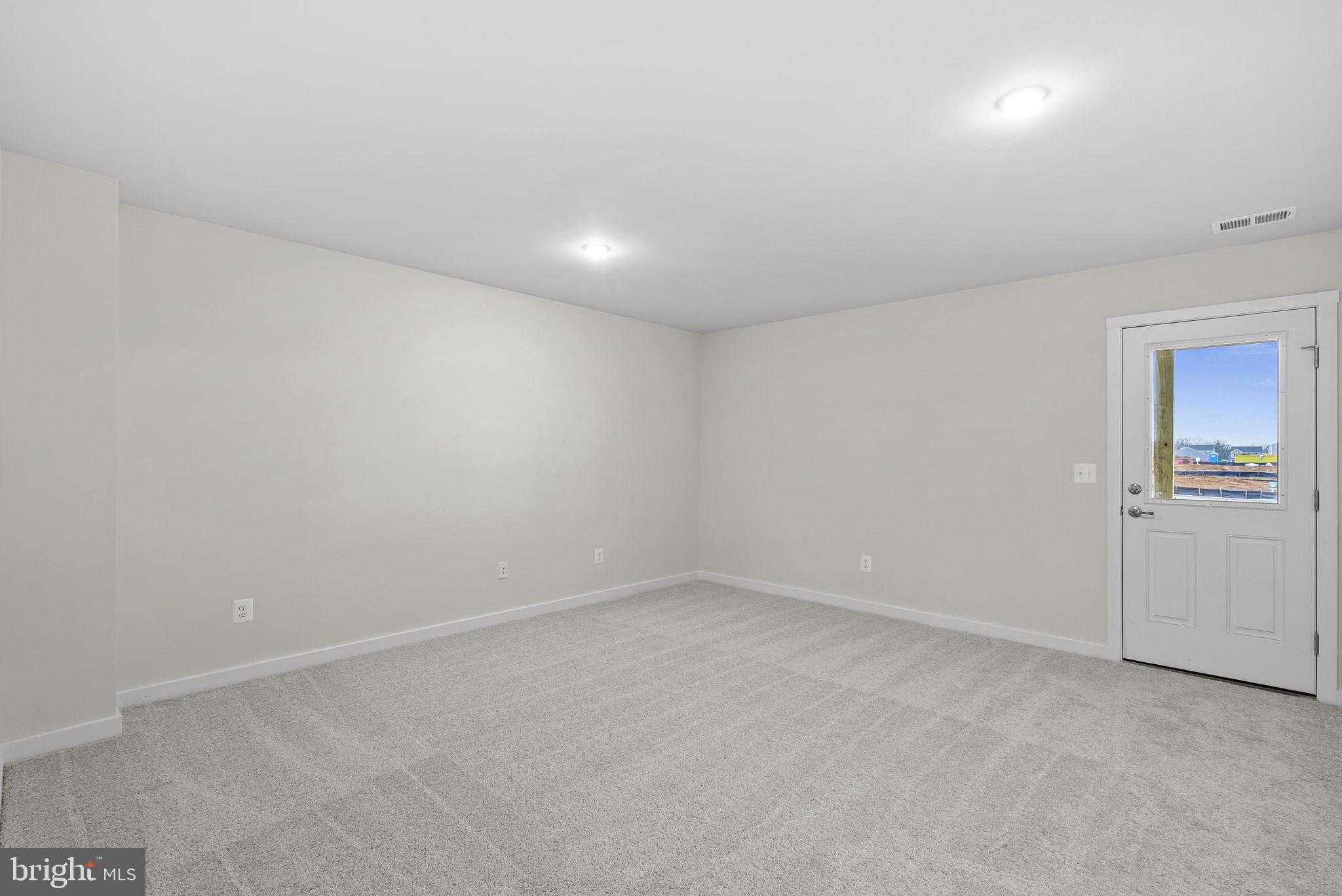 Sherman Ave photo 44