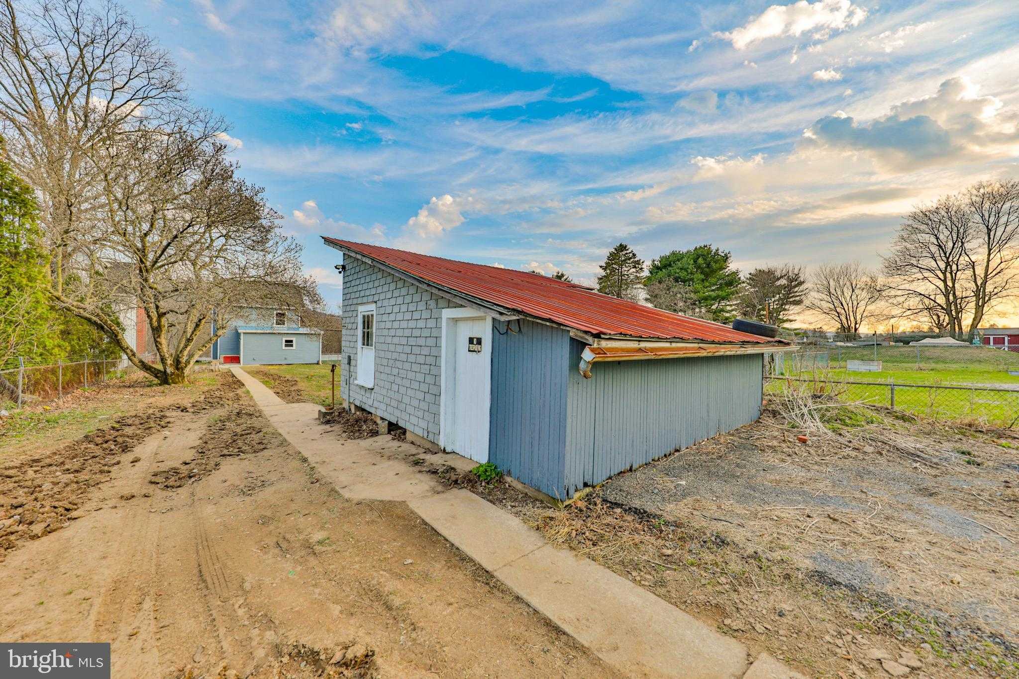 8809 Kings Hwy photo 83