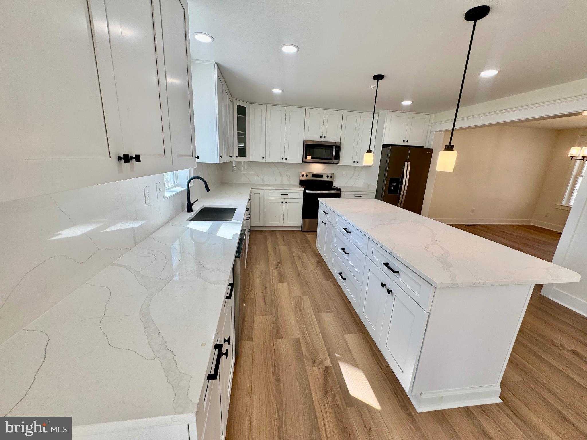 108 Lagorce Dr photo 13