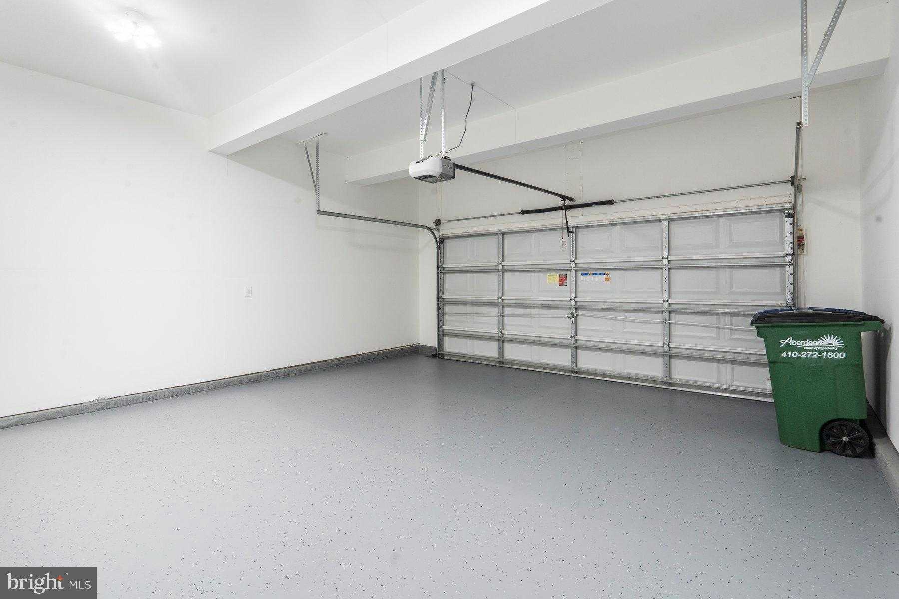 1113 Melissa CT photo 32