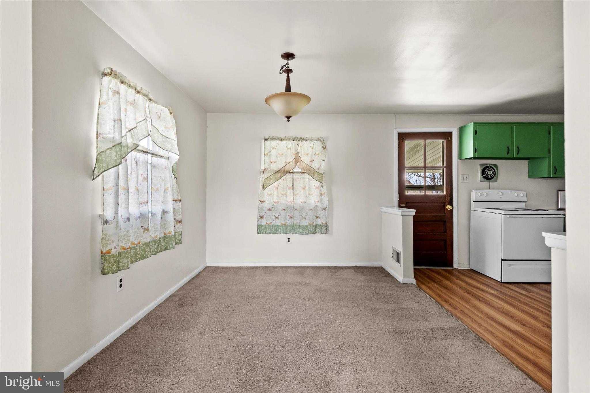 5209 Crestwood Dr photo 9