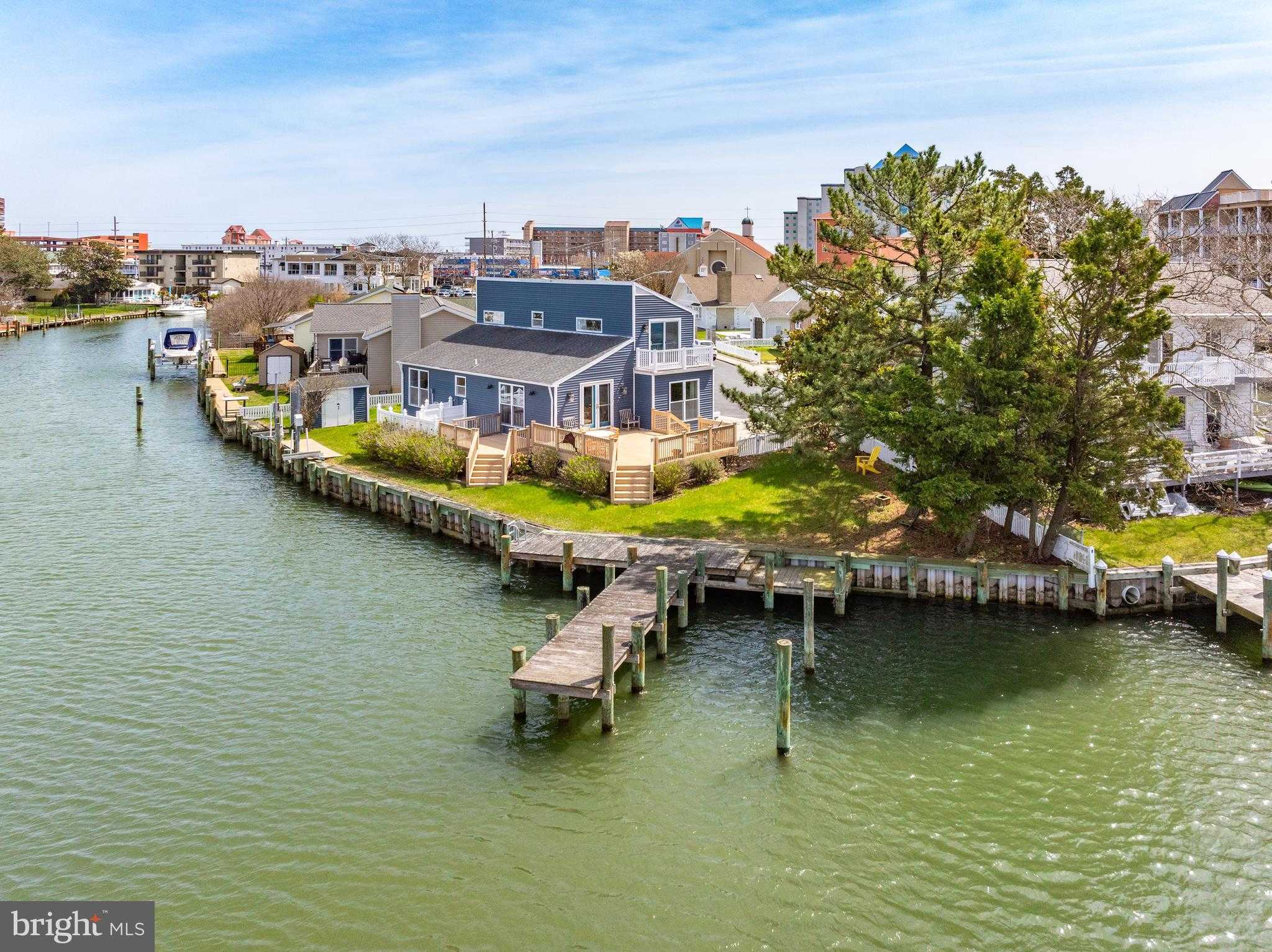 216 Kingfish Rd photo 3