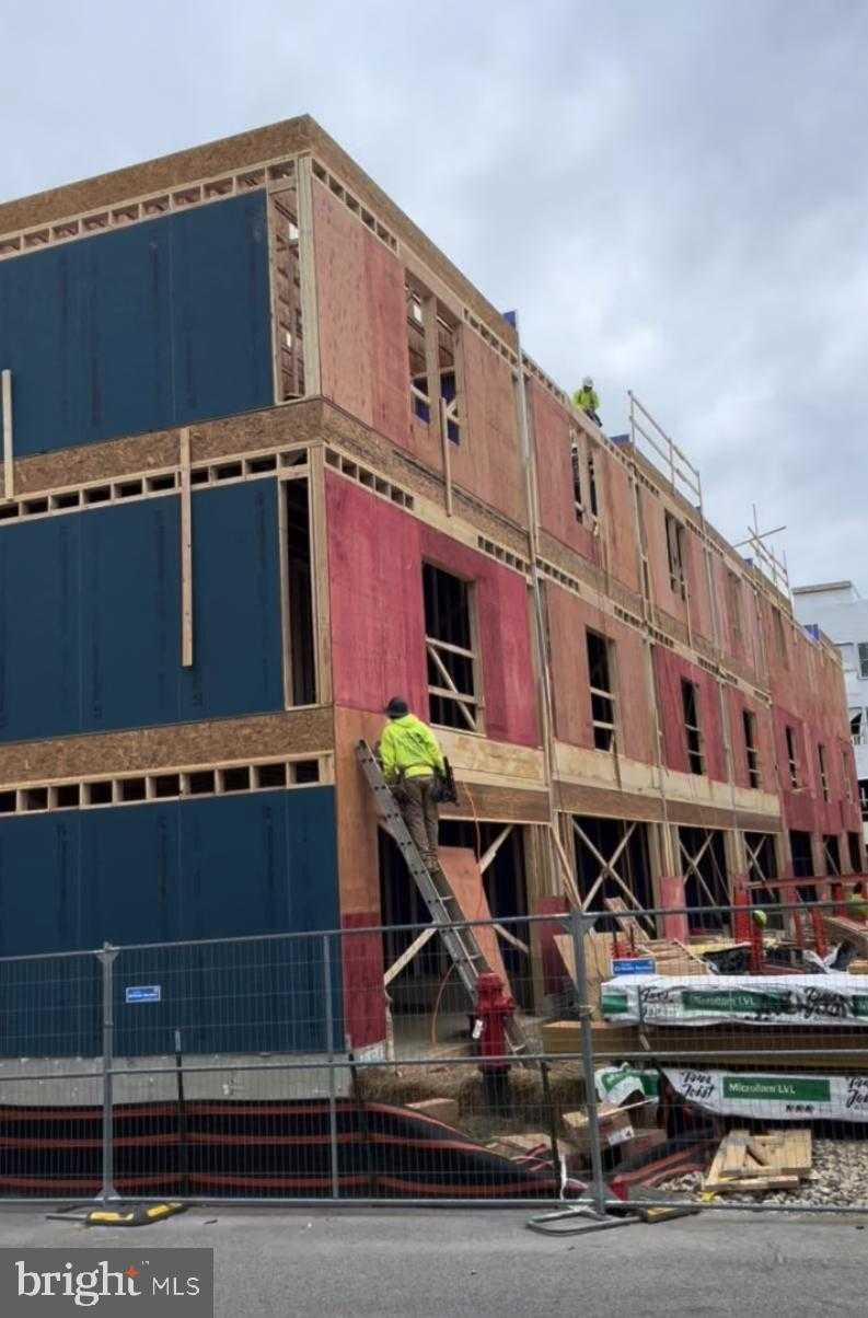 114 Sellew Rd photo 4