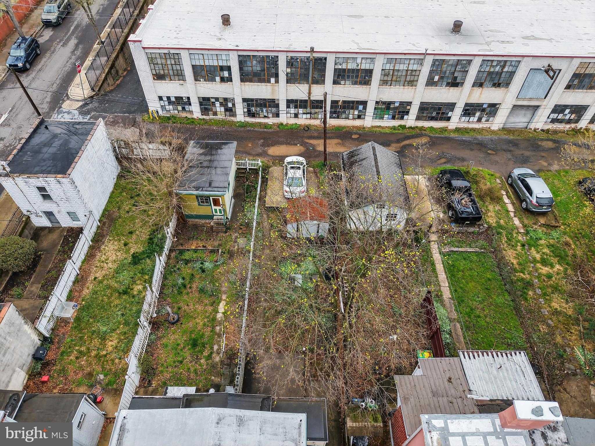 407 South St photo 34