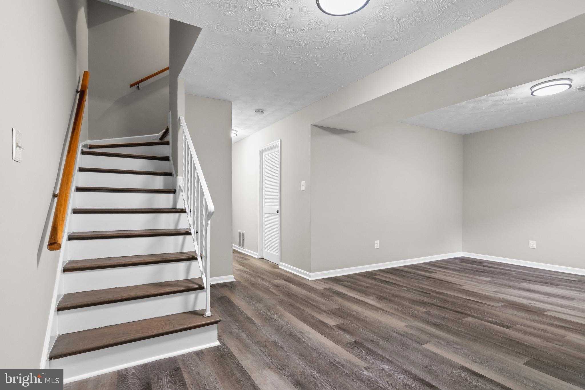 4727 Exeter St photo 22