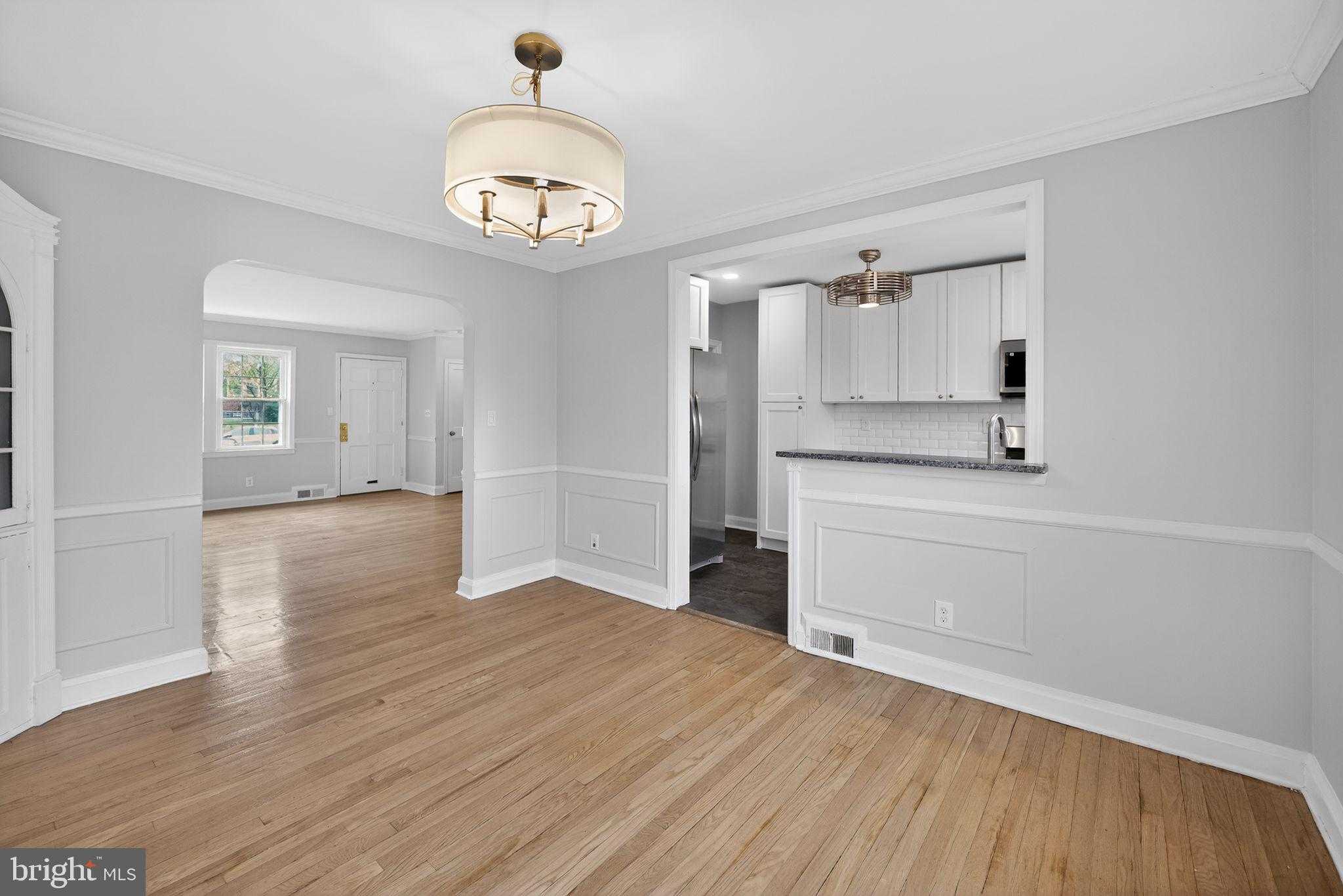 1844 Deveron Rd photo 9