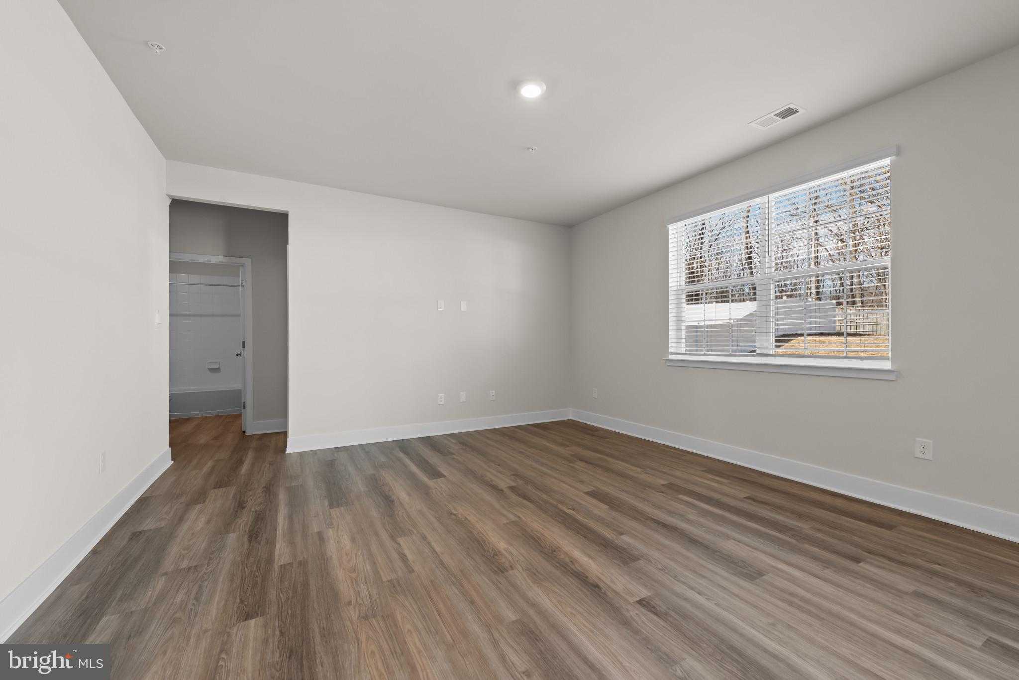 609 Hoot Owl Ln photo 11