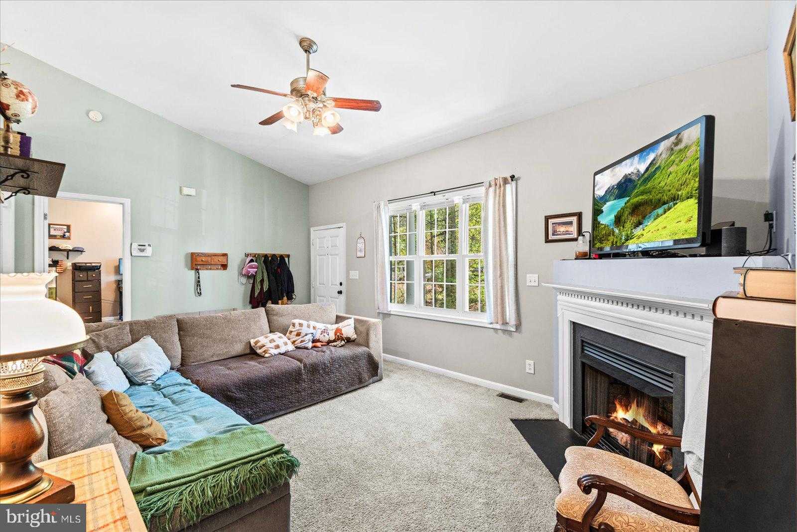 77 Greenway Cv photo 9