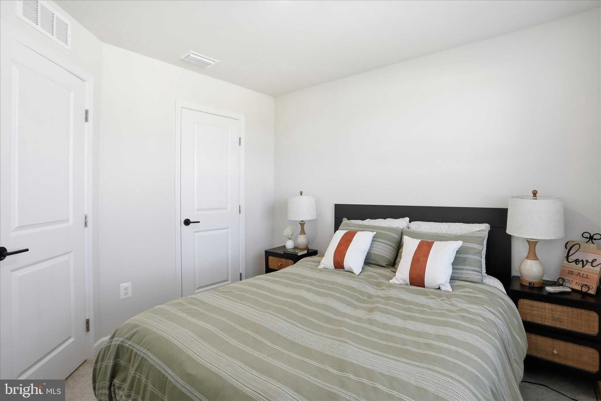 139 Kensington Cir photo 29