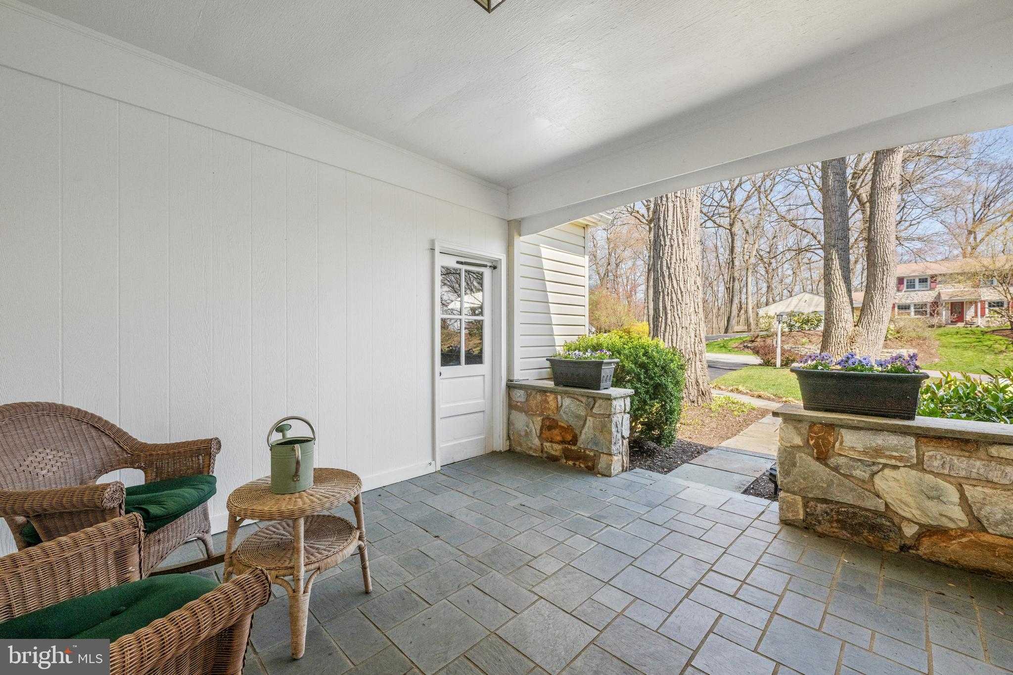 248 Seneca Dr photo 34