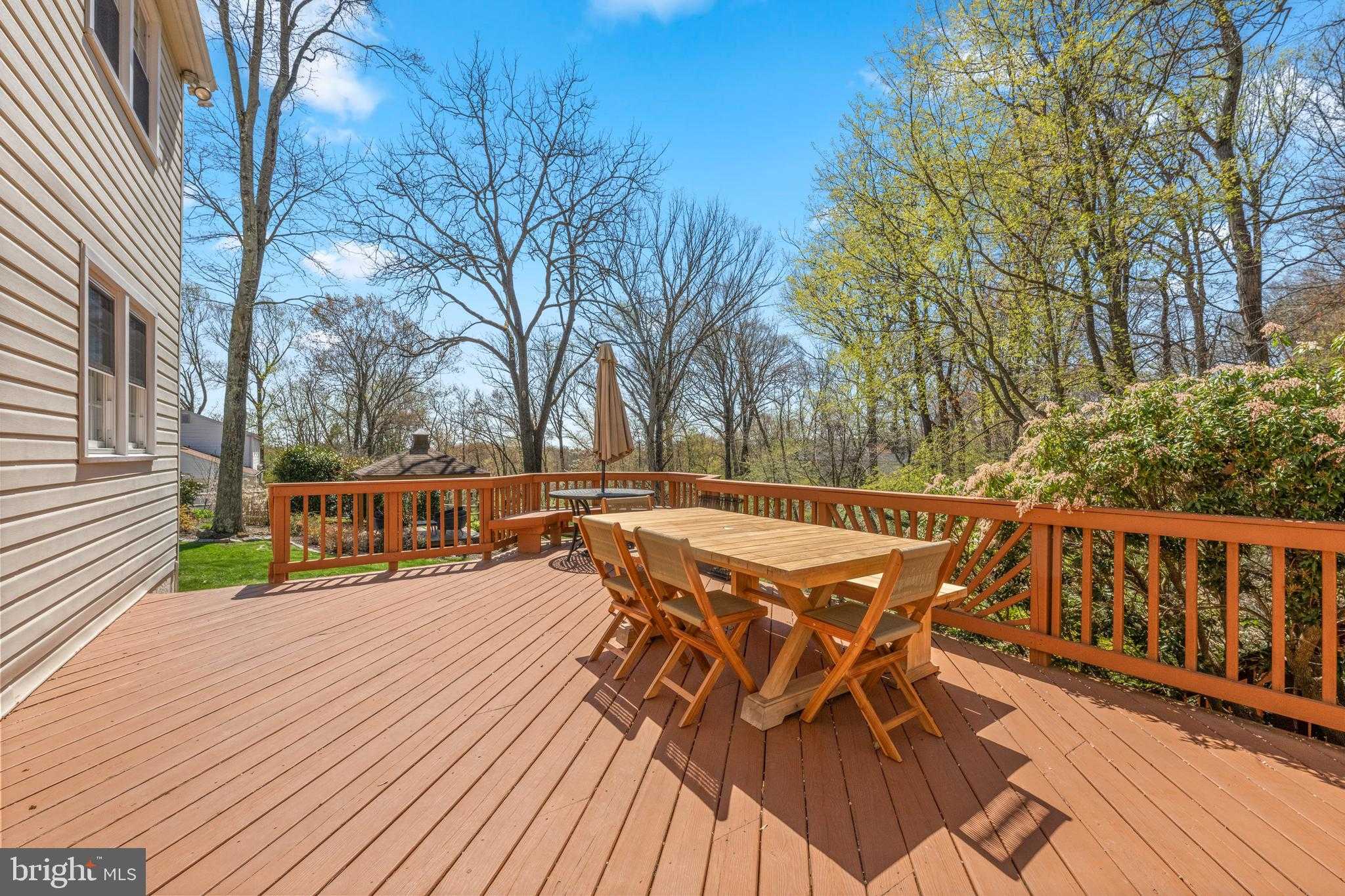 248 Seneca Dr photo 41