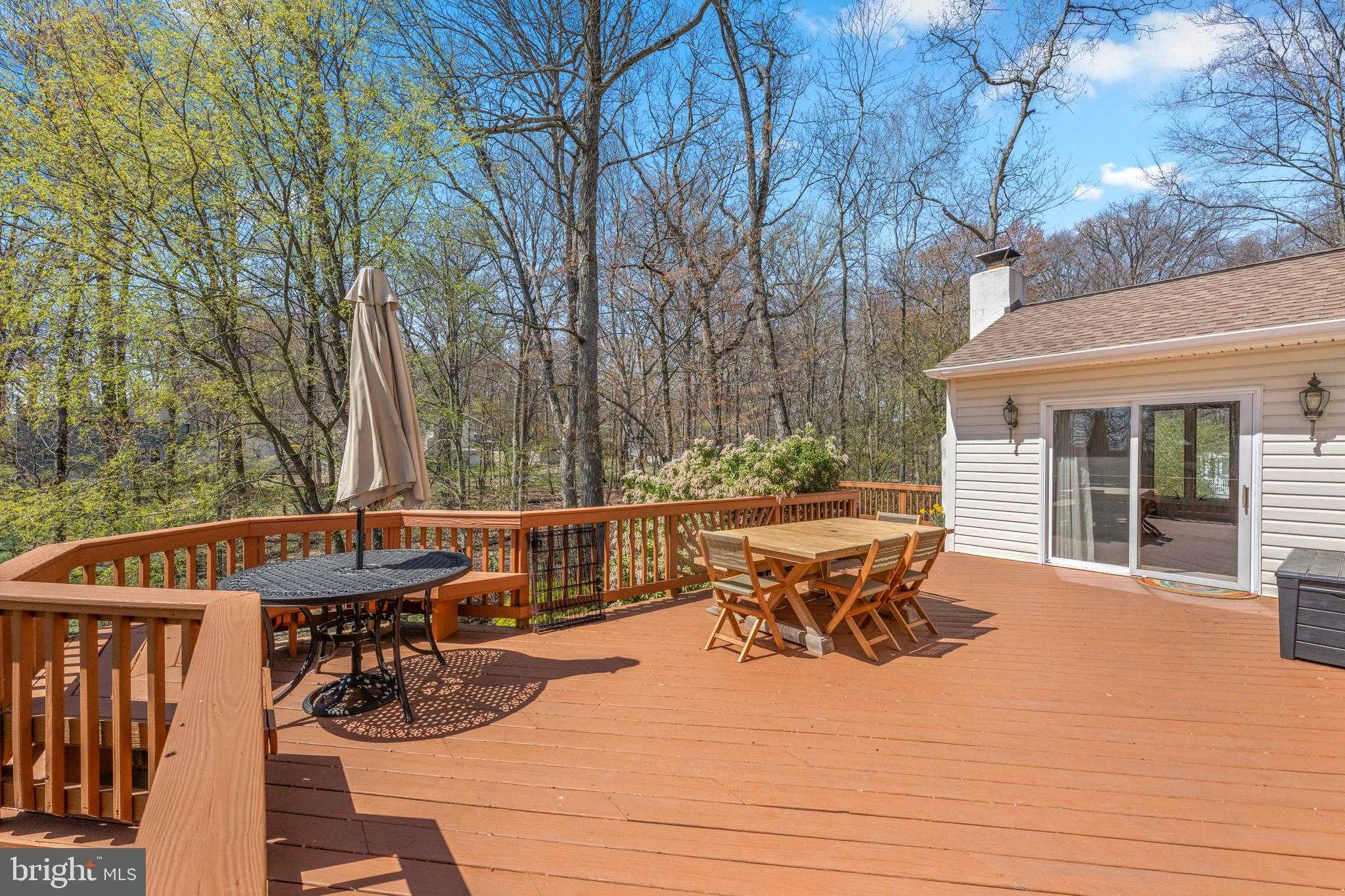 248 Seneca Dr photo 42