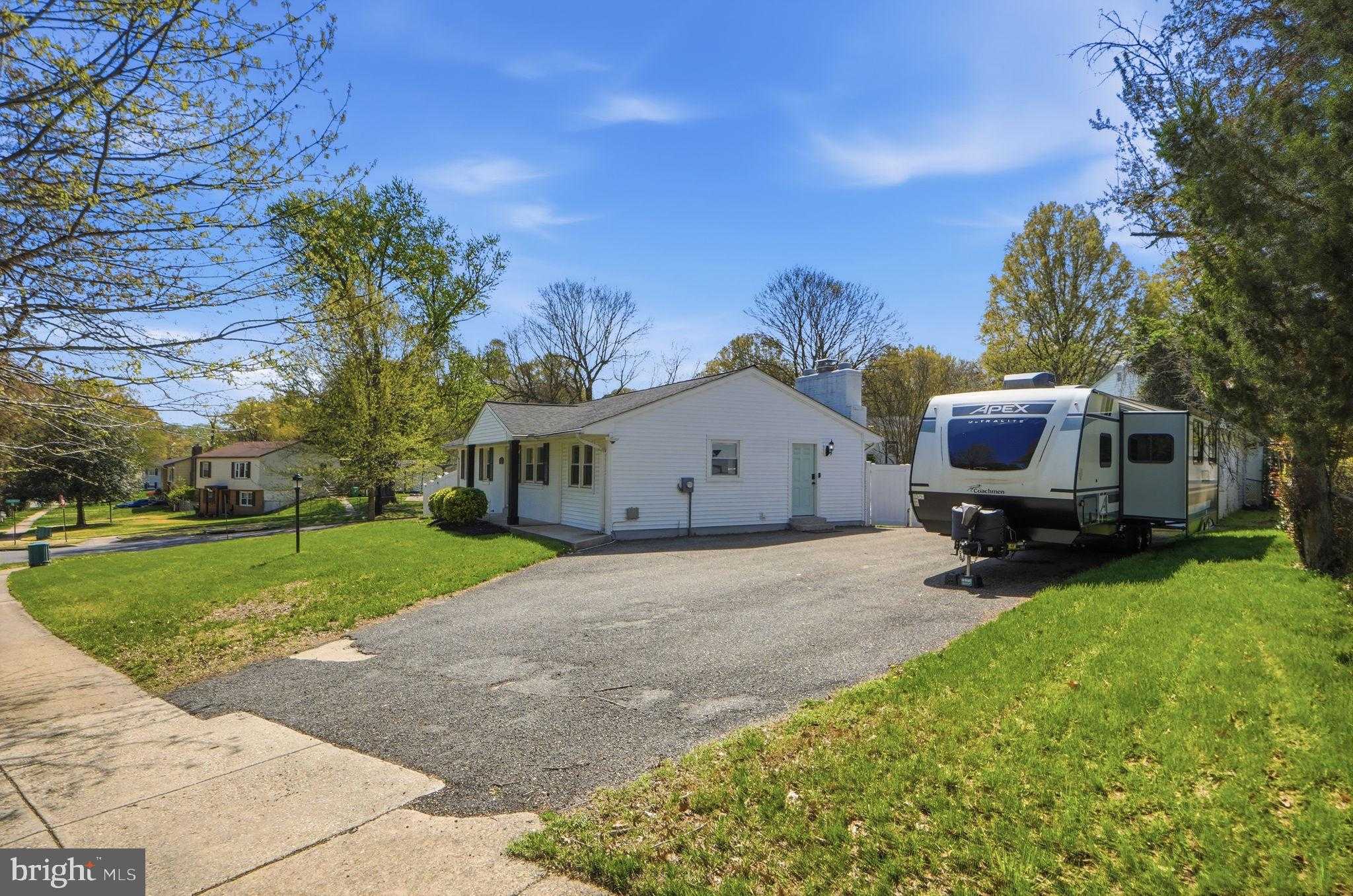 16111 Village Dr W photo 34