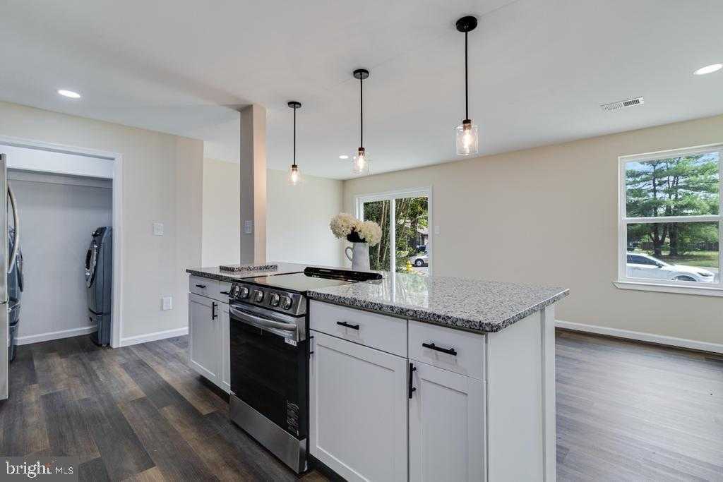 3243 Indian King CT photo 11