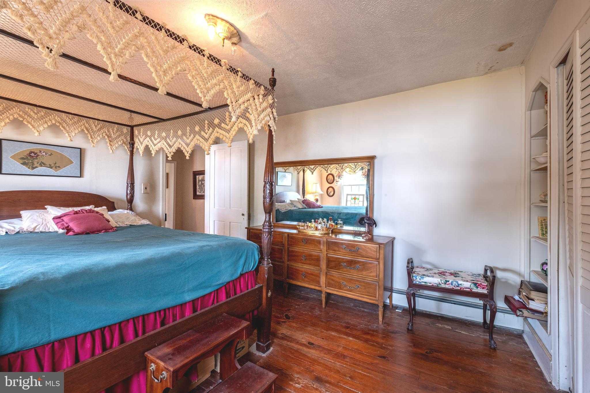 13922 River Rd photo 28