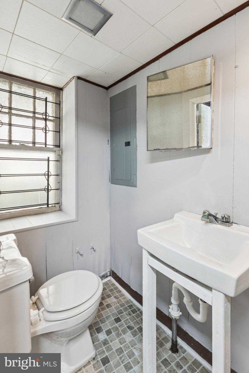 212 Idell St photo 35