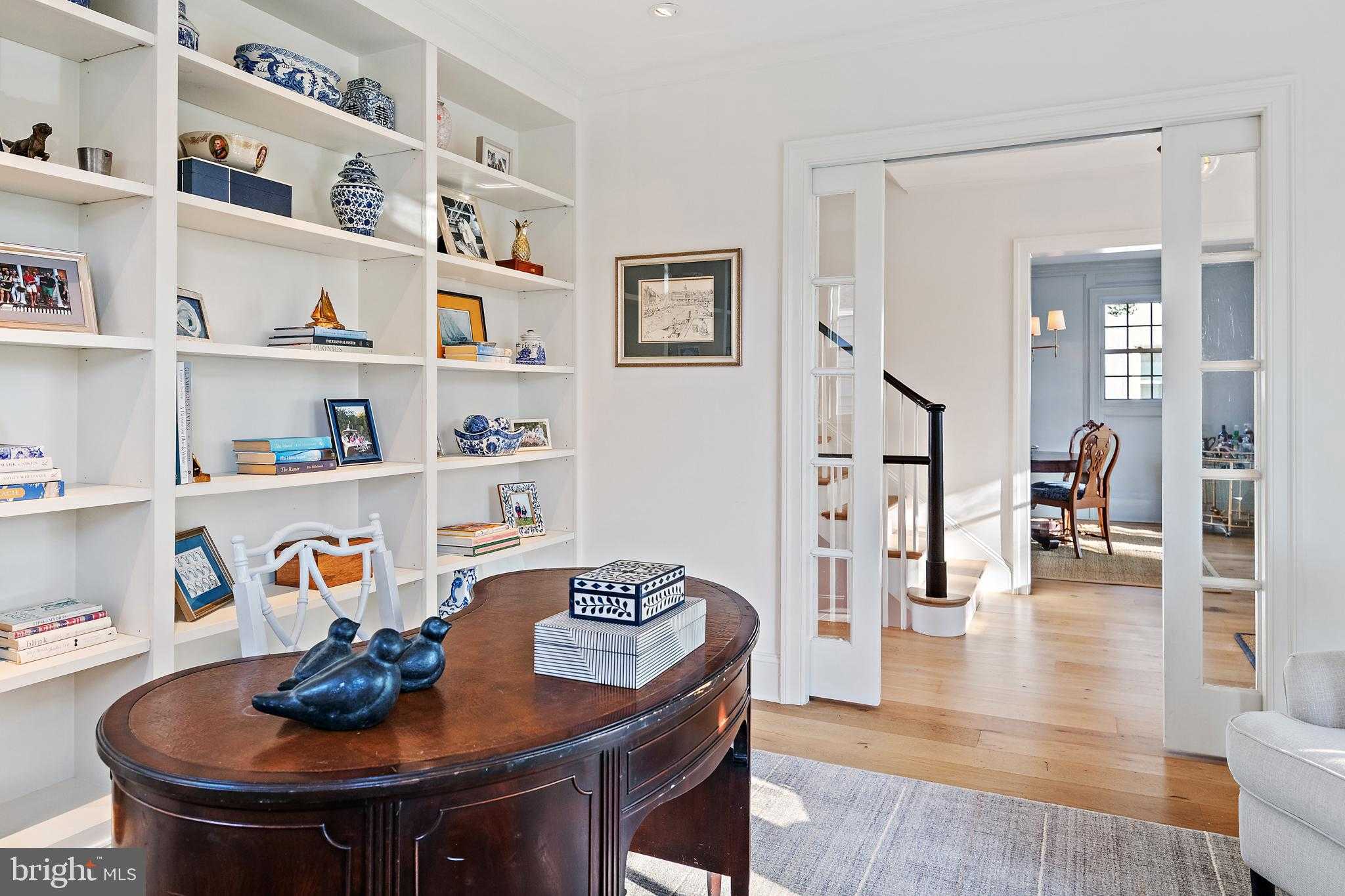 313 Washington St photo 25