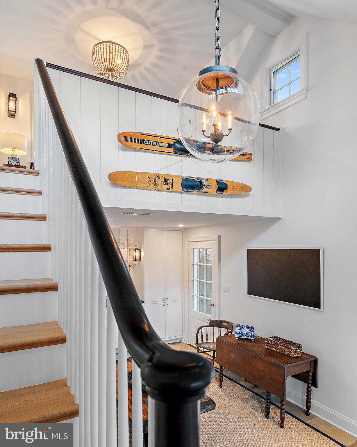 313 Washington St photo 79