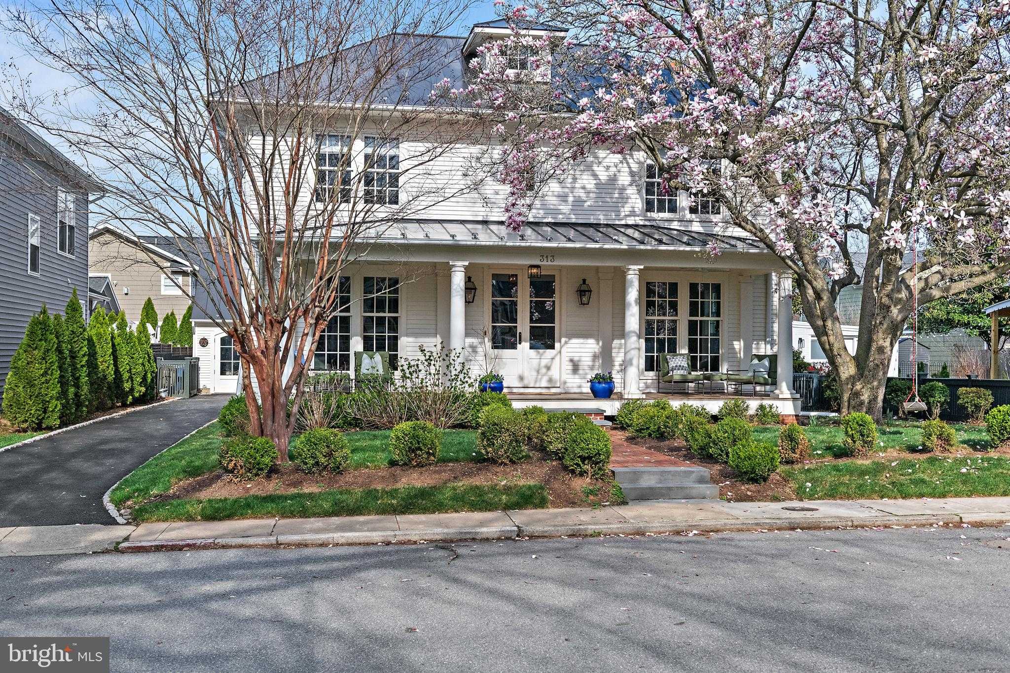 313 Washington St photo 91