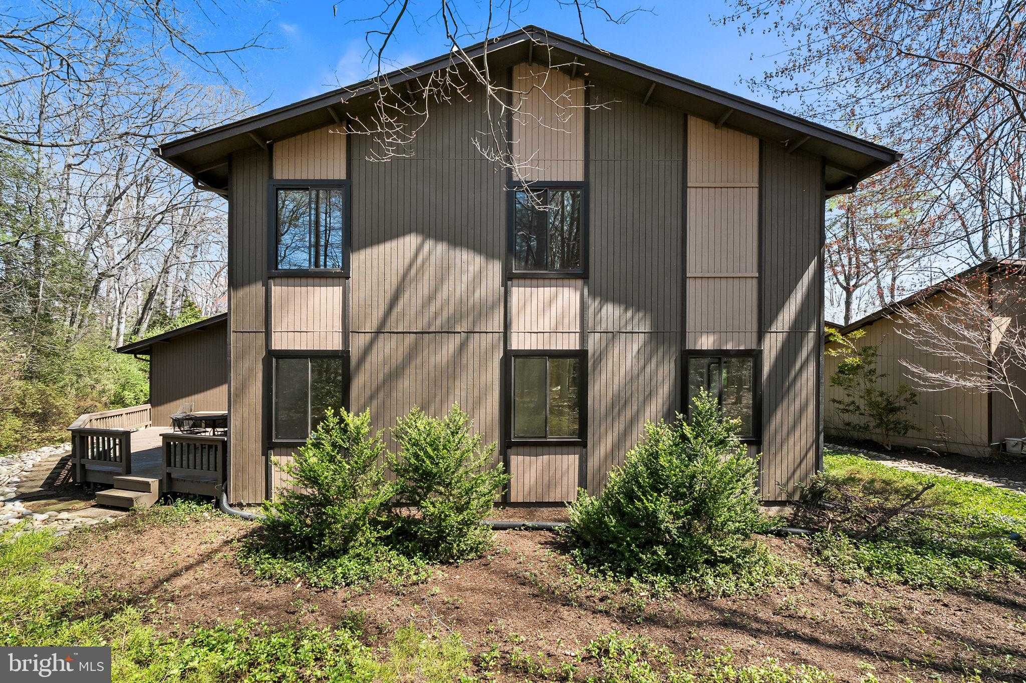 5224 Bradfield Dr photo 3