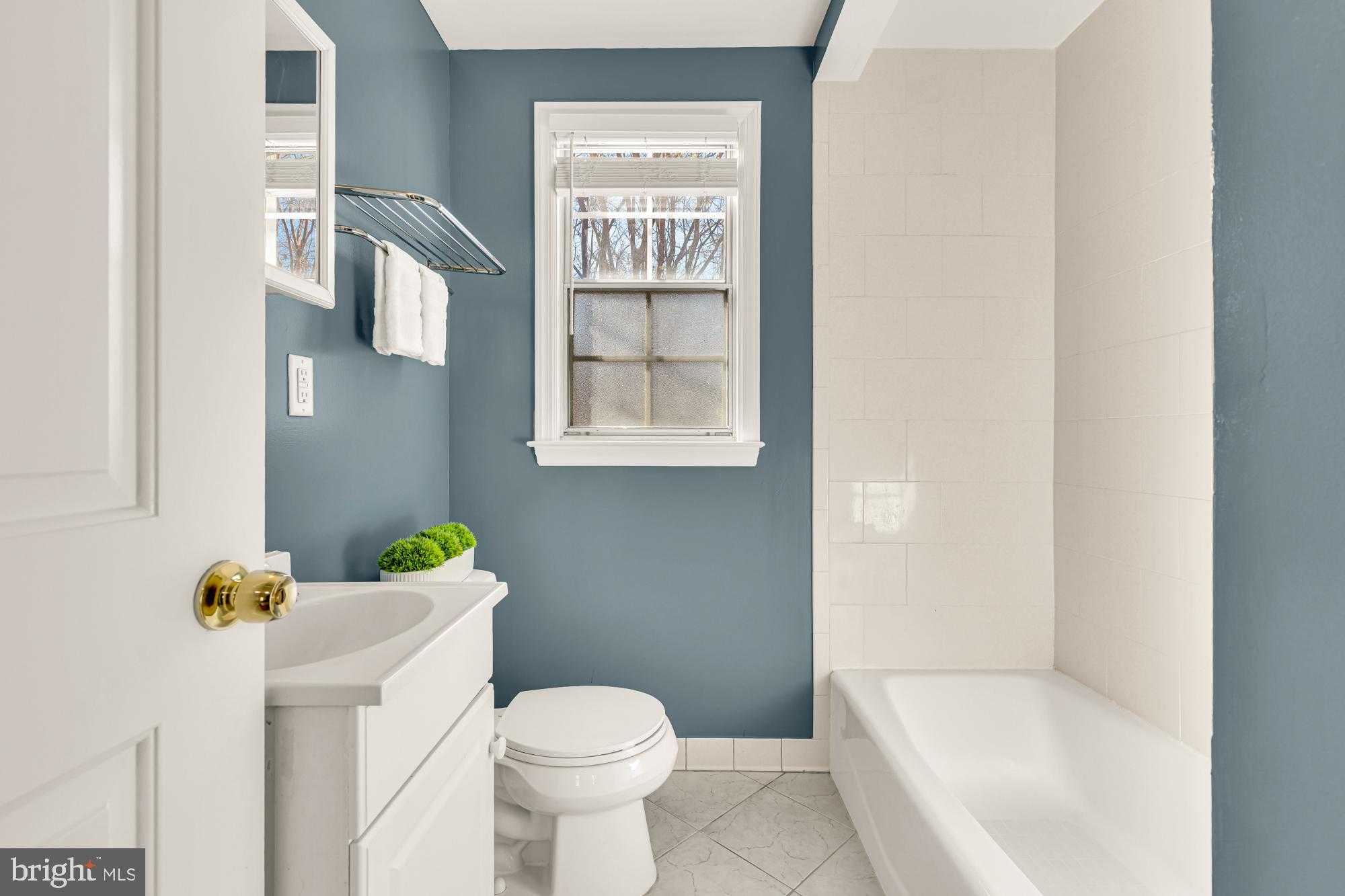 6715 W Wakefield Dr Apt B1 photo 18