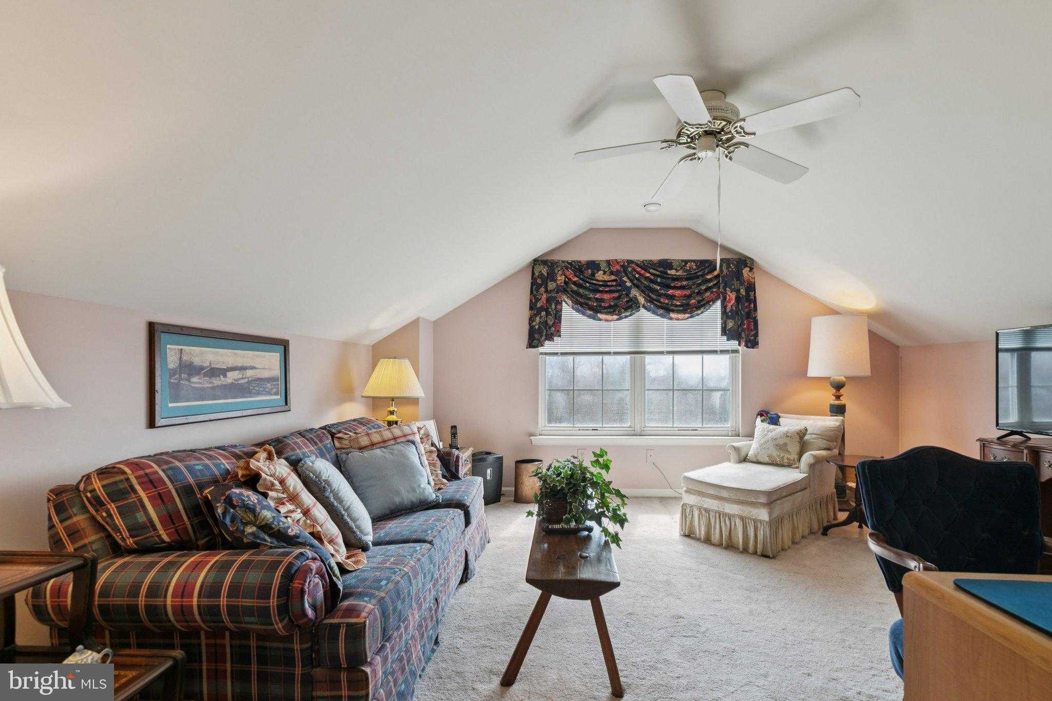 834 Amber Ln photo 28